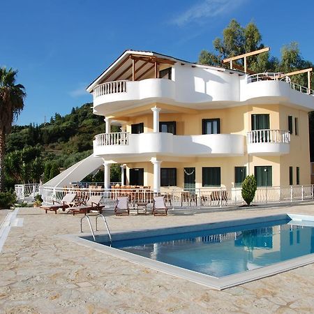Villa Alex Riza  Luaran gambar