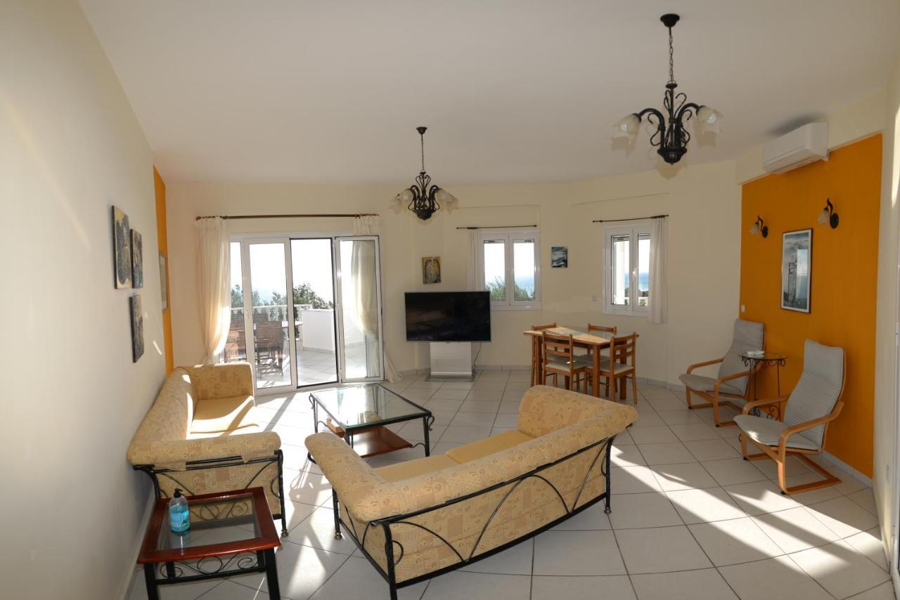 Villa Alex Riza  Luaran gambar