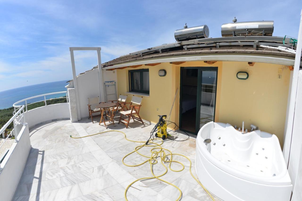 Villa Alex Riza  Luaran gambar